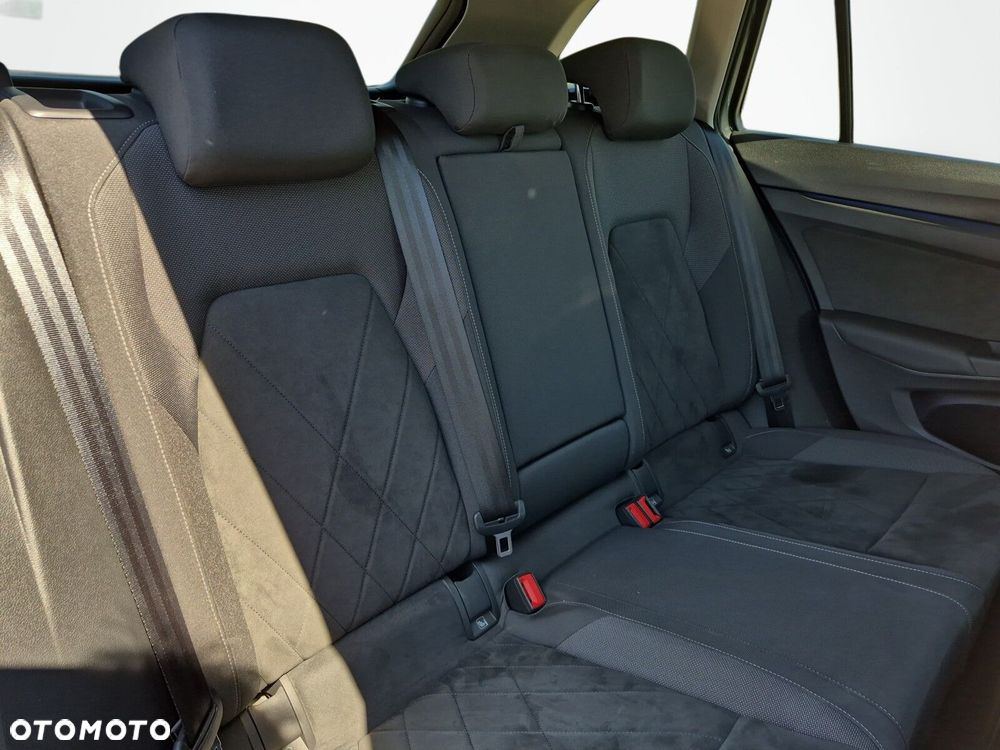 Volkswagen Golf Variant 2.0 TDI Style DSG - 15