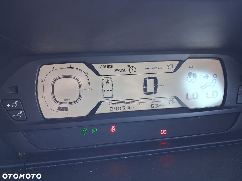 Citroën C4 Picasso - 8