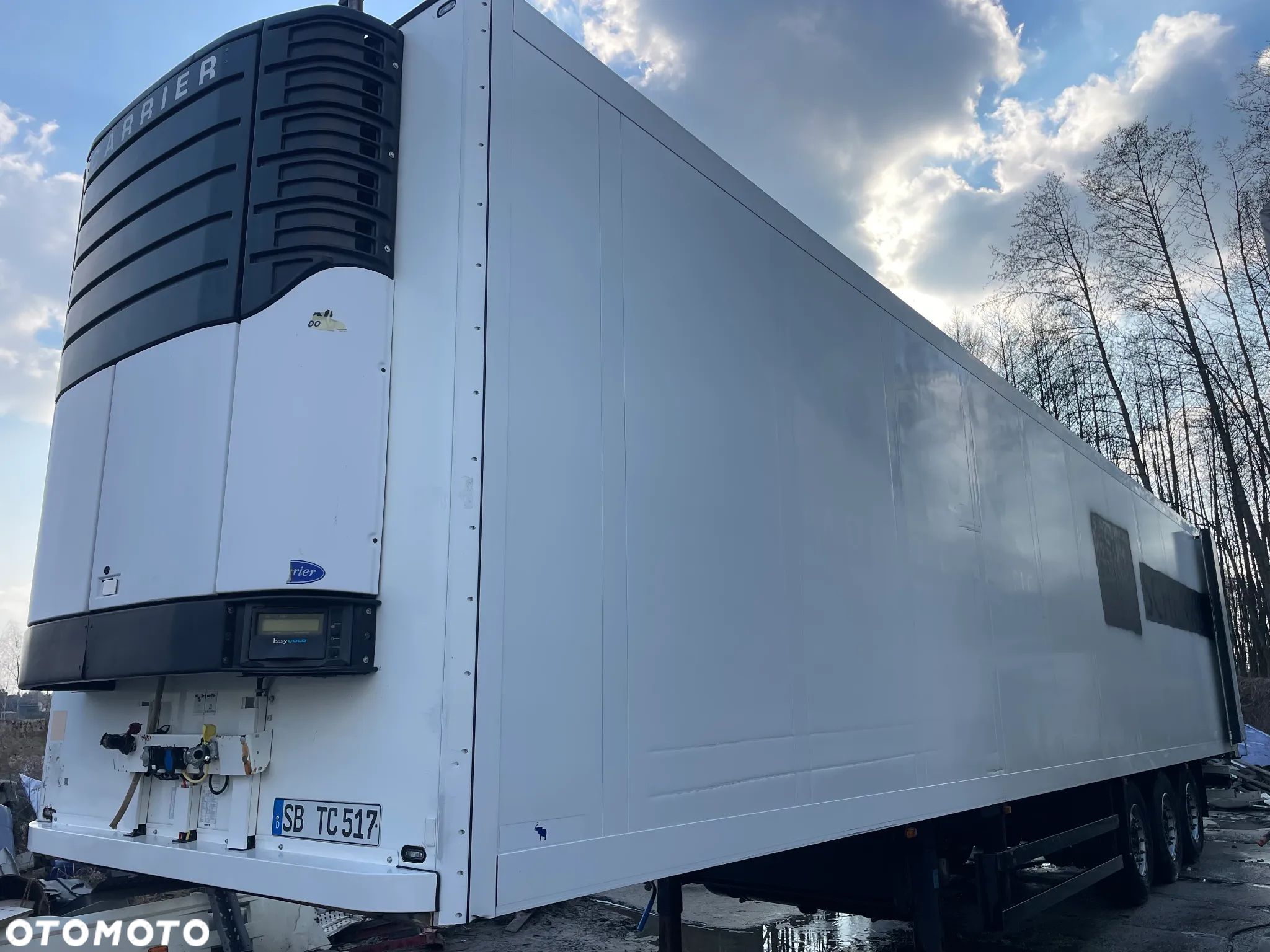 Schmitz Cargobull SKO - 1