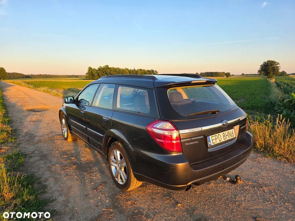 Subaru Outback - 4