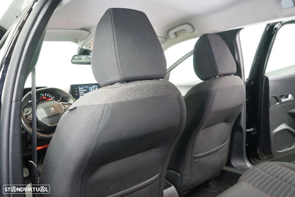 Peugeot 2008 1.2 PureTech Allure - 39