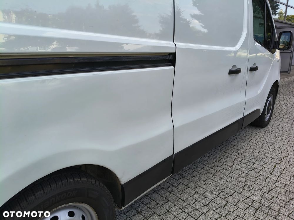 Renault TRAFIC PO LIFTINGU 2.0 DCI (120KM) 6-BIEGÓW (L2H1) LONG KLIMA STAN IDEALNY BEZWYPADKOWY NIE MA RDZY SERWIS KM DO KOŃCA ! ! ! - 26