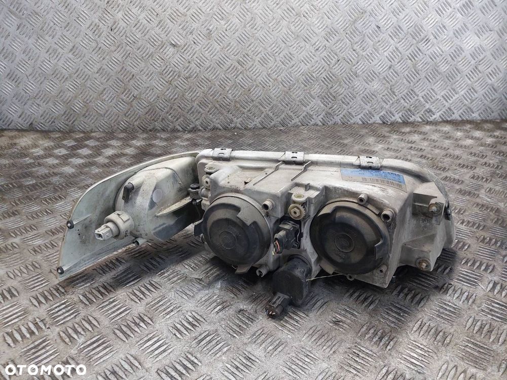 LAMPA LEWY PRZÓD + KIERUNKOWSKAZ VOLVO V40 I S40 I LIFT 30859619 ID: 236289 - 7