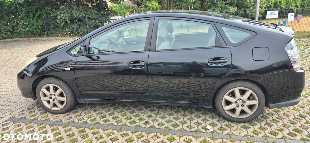Toyota Prius - 18