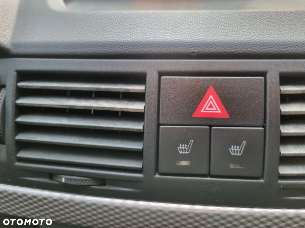 Opel Meriva 1.4 Innovation 110 Jahre - 28