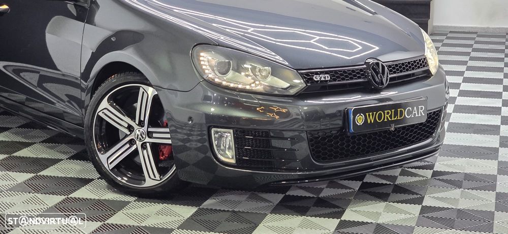 VW Golf 2.0 TDI DPF DSG GTD - 19