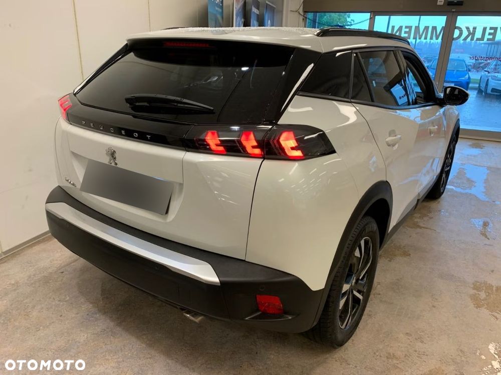 Peugeot 2008 BlueHDi 130 EAT8 Allure - 6