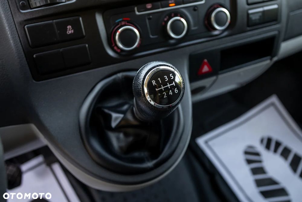 Volkswagen T5 Transporter LONG - 22