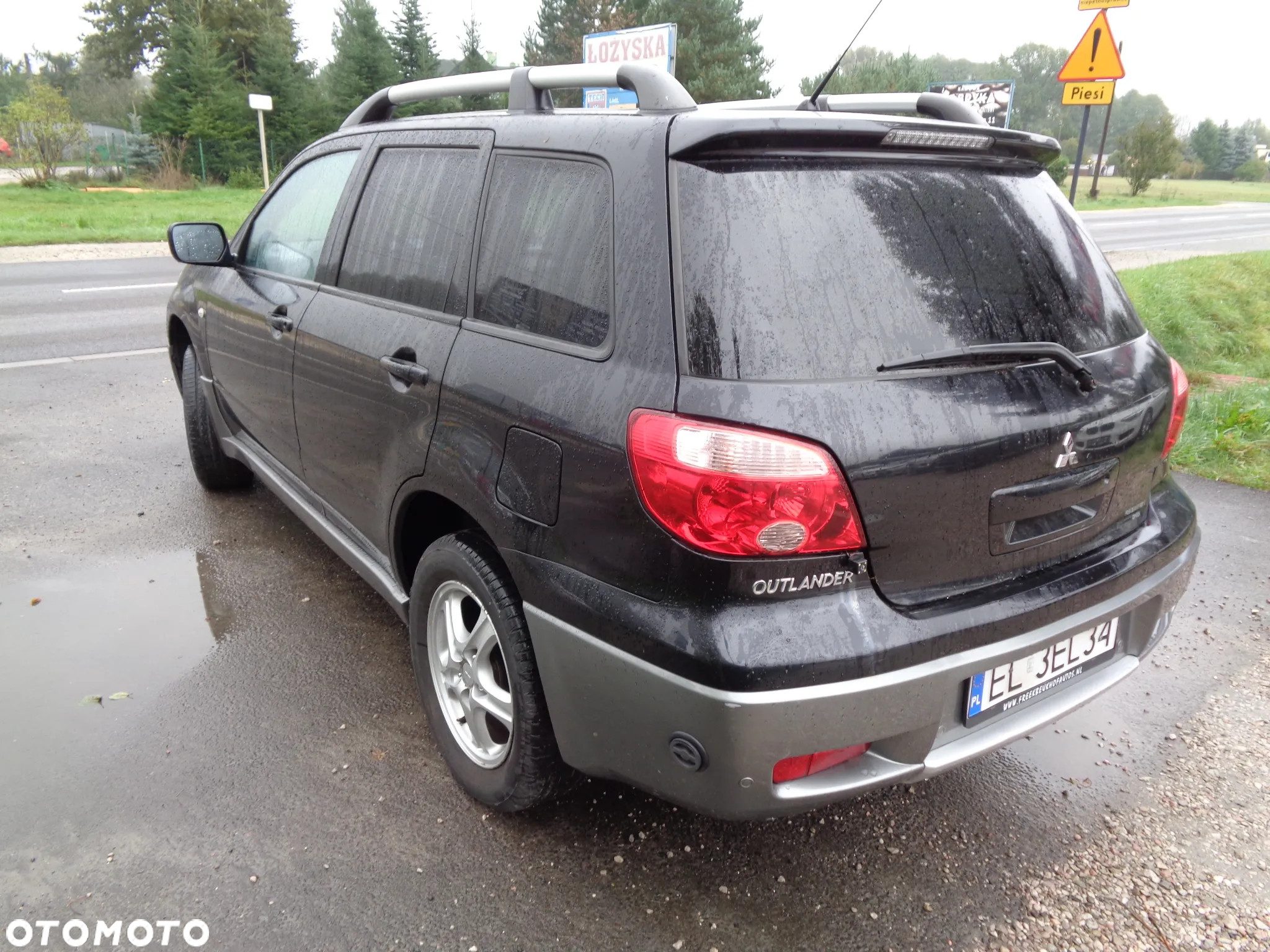 Mitsubishi Outlander 2.0 2WD Invite - 4