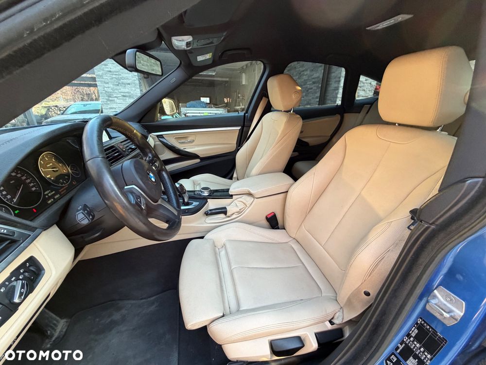 BMW Seria 3 320d xDrive M Sport Shadow - 11