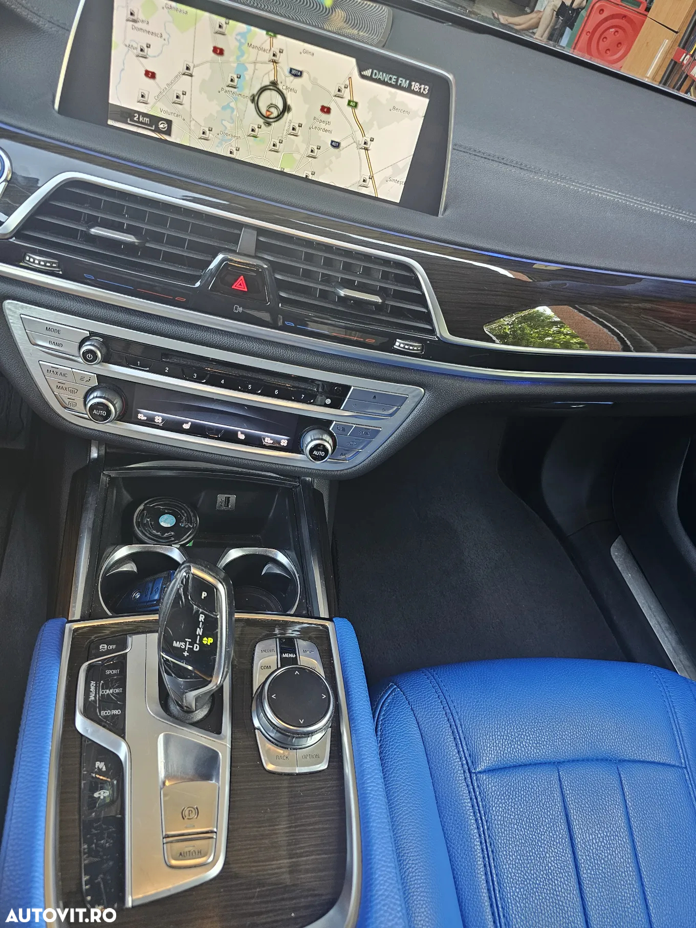 BMW Seria 7 740Li - 15