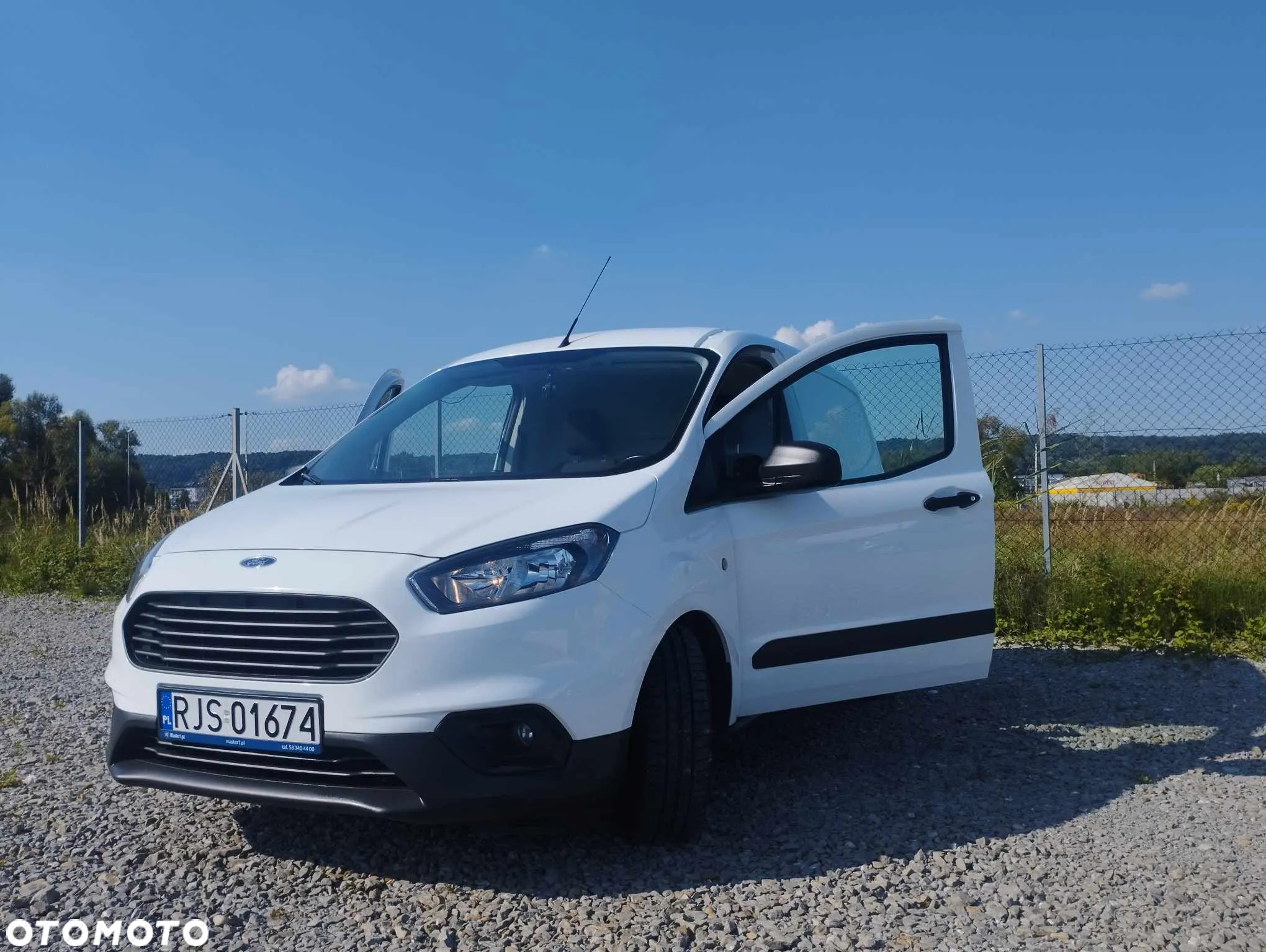 Ford TRANSIT COURIER - 2