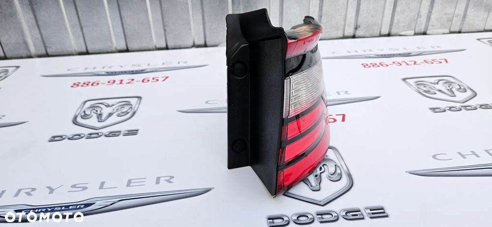 Dodge Durango III LIFT 2021-2025 Lampa tył prawy Lampa tylna prawa IDEALNA 68272126AB - 4