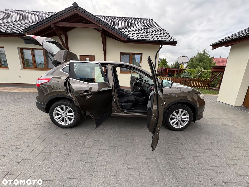 Nissan Qashqai 1.2 DIG-T N-Vision - 16