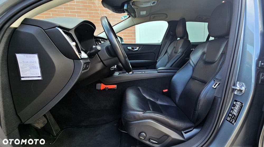 Volvo V60 B3 B Geartronic Momentum Pro - 35