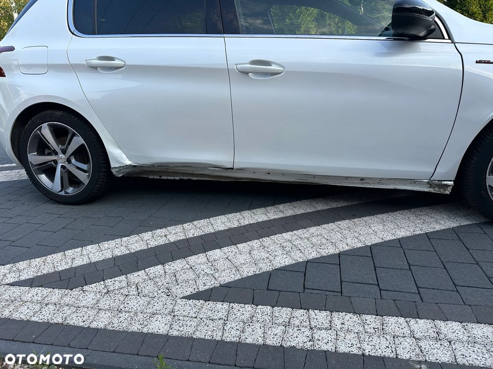 Peugeot 308 PureTech 130 EAT8 GT - 9