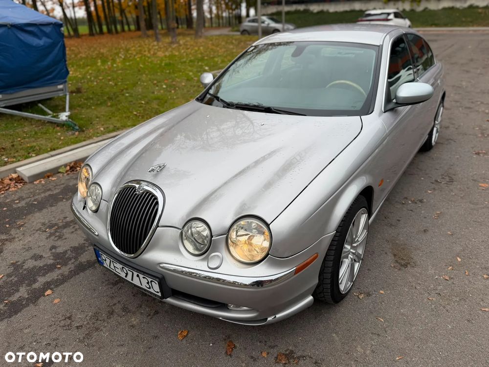 Jaguar S-Type - 40