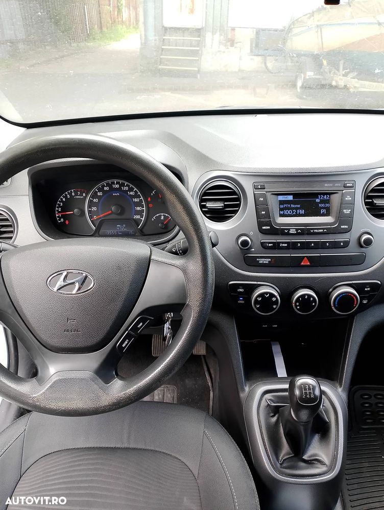 Hyundai i10 - 10
