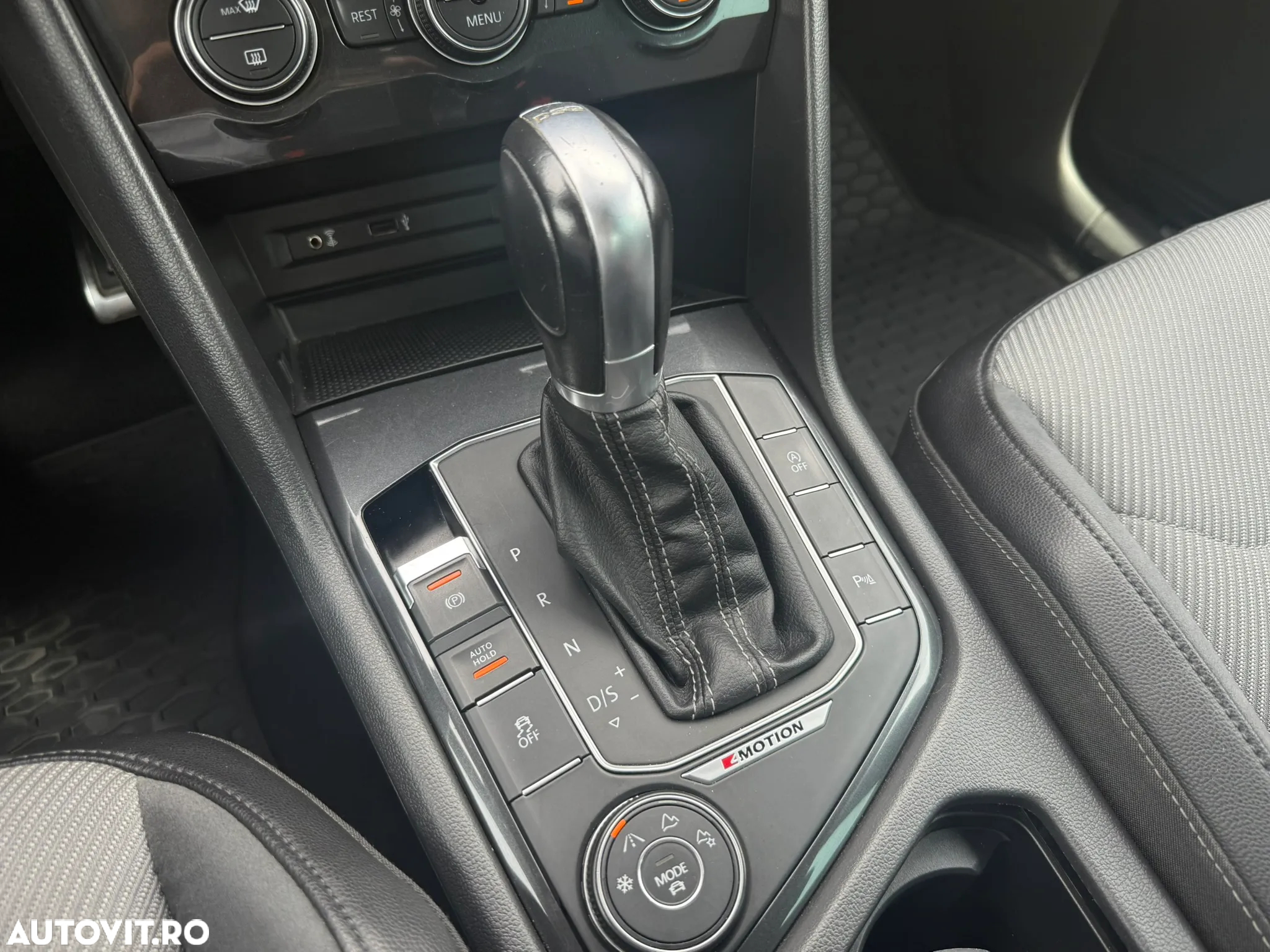 Volkswagen Tiguan 2.0 TDI SCR DSG 4Motion R-Line - 7