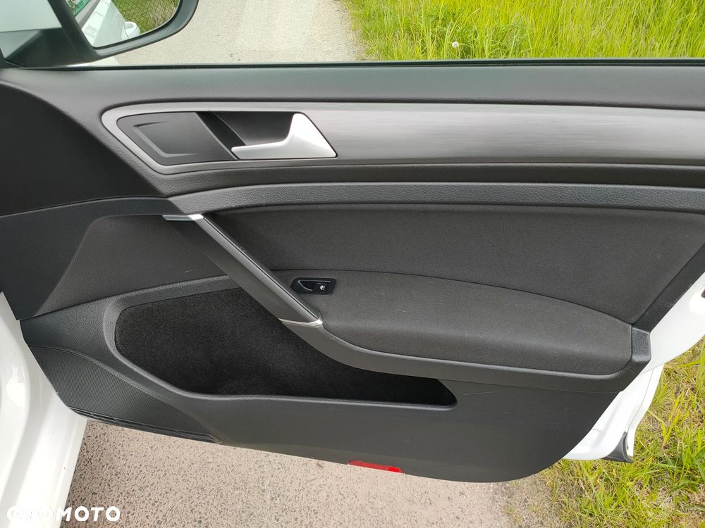 Volkswagen Golf 2.0 TDI (BlueMotion Technology) DSG Comfortline - 18