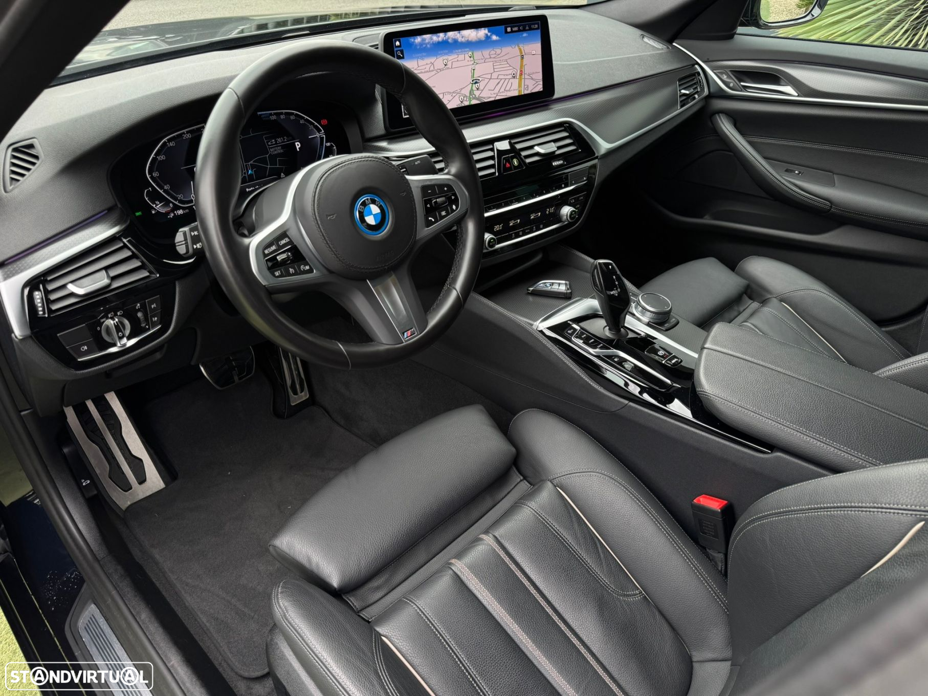BMW 520 e Pack M - 2