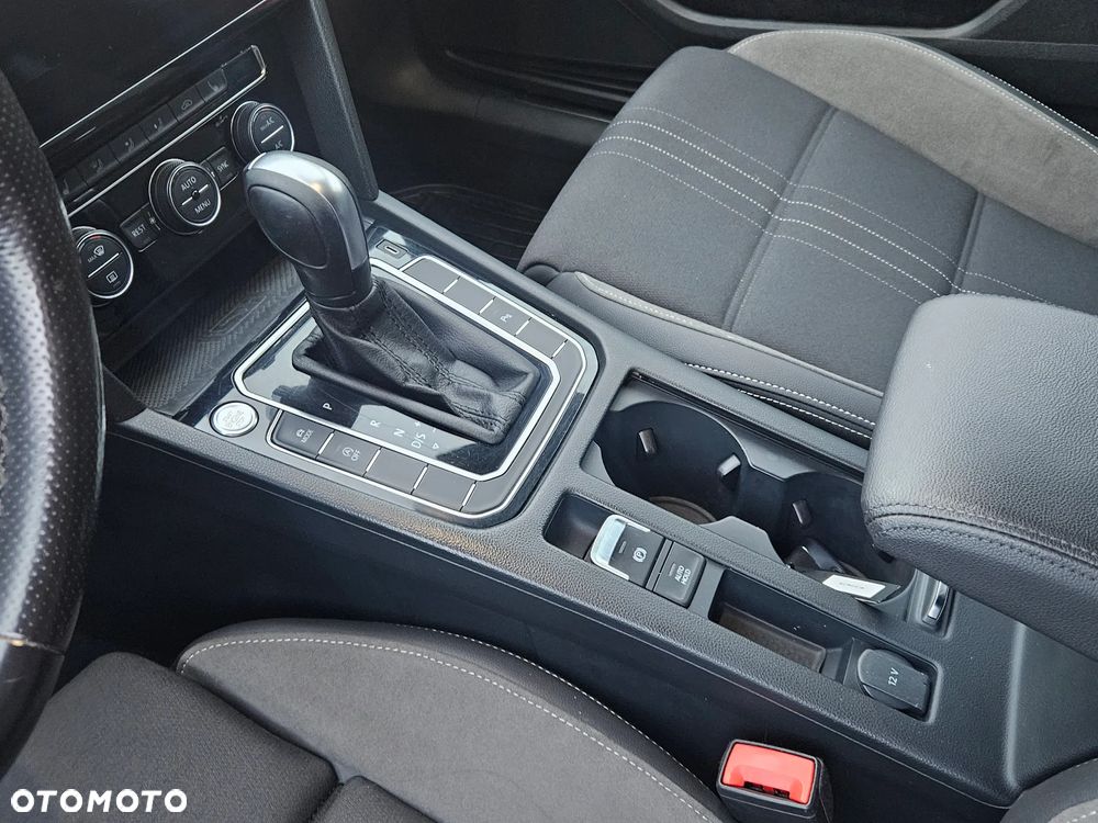 Volkswagen Passat 2.0 TDI 4Mot Elegance DSG - 15