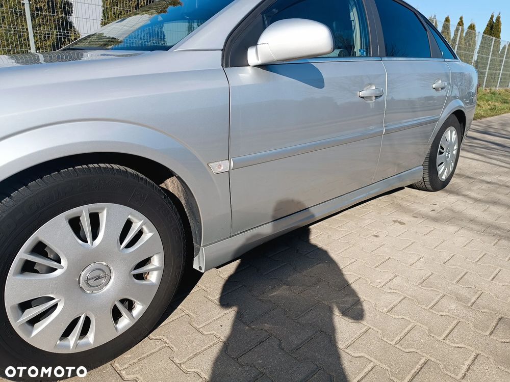 Opel Vectra 2.2 - 14