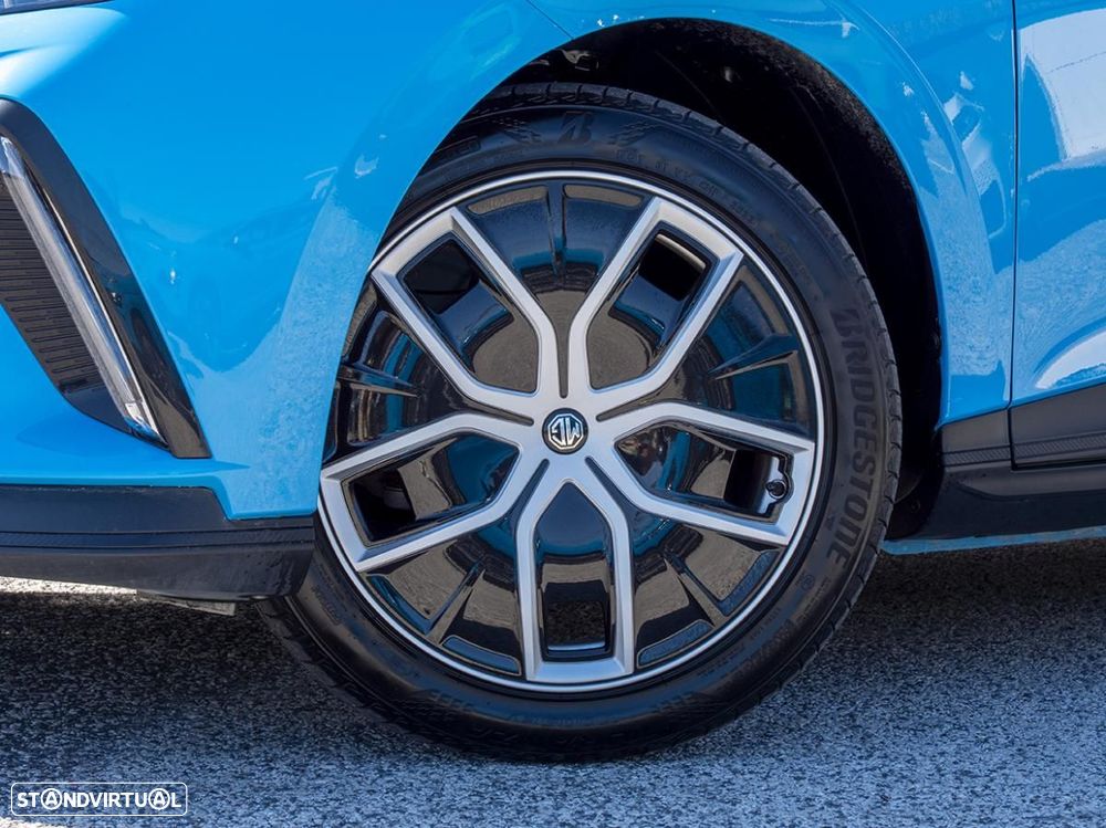 MG MG4 64 kWh Luxury - 3