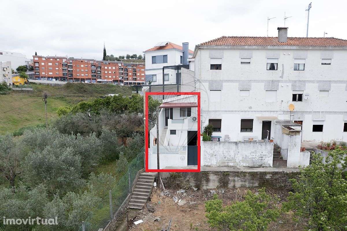 Moradia T2 para venda - Grande imagem: 2/16