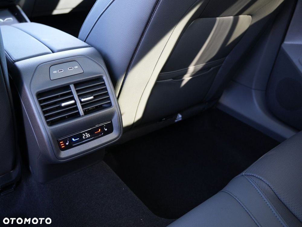 Skoda Superb 2.0 TSI 4x4 L&K DSG - 41