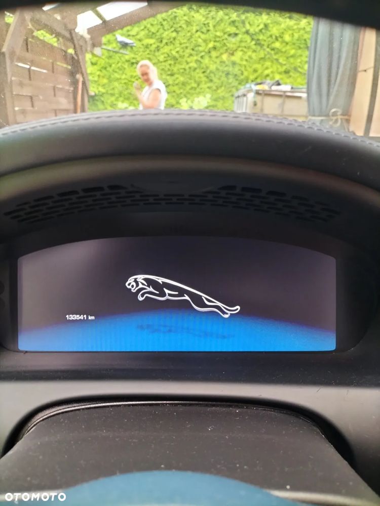 Jaguar XJ 3.0 T AWD LWB Portfolio - 17