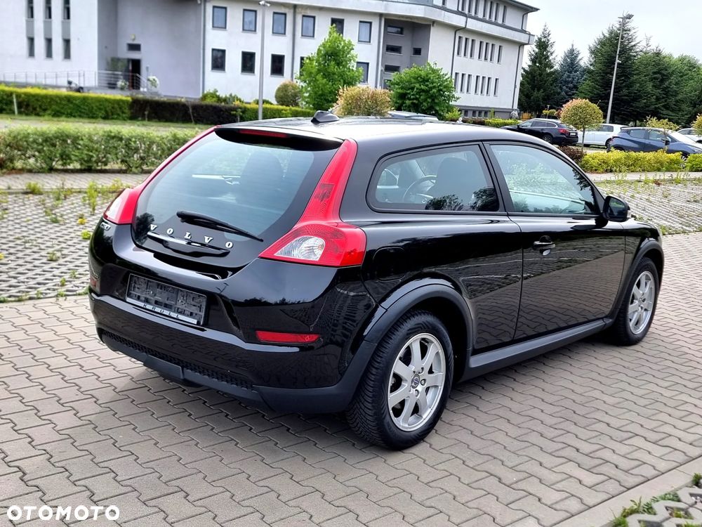 Volvo C30 2.0 Momentum Euro5 - 4