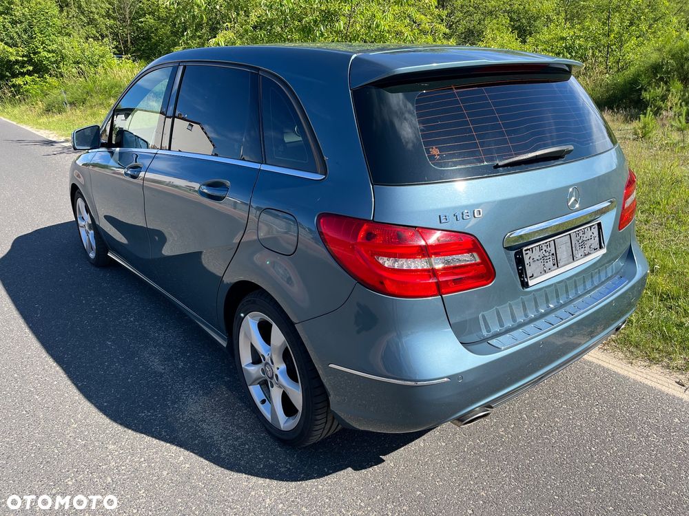 Mercedes-Benz Klasa B 180 UrbanStyle Edition - 9