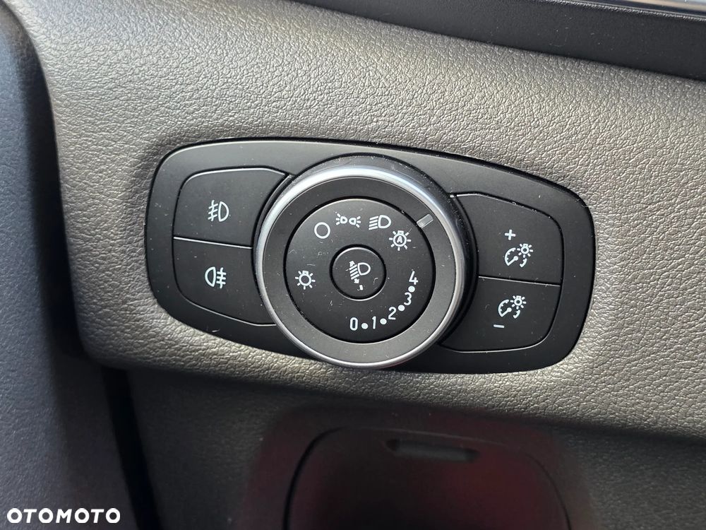 Ford Tourneo Custom 2.0 EcoBlue L1 Titanium SelectShift - 26