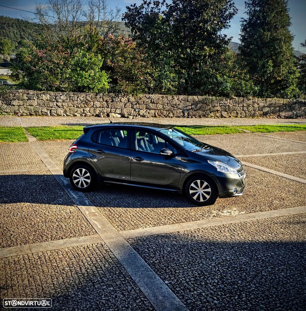 Peugeot 208 e-HDi 68 EGS5 Stop&Start Active - 22