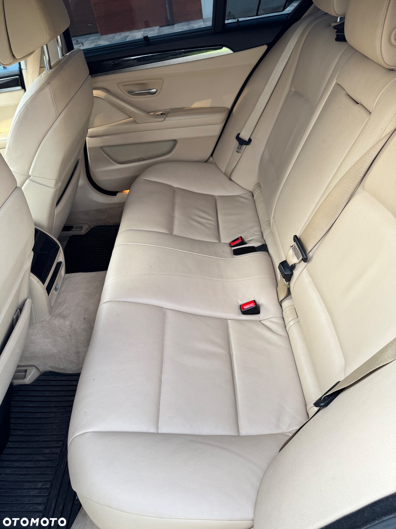 BMW Seria 5 525d xDrive - 11