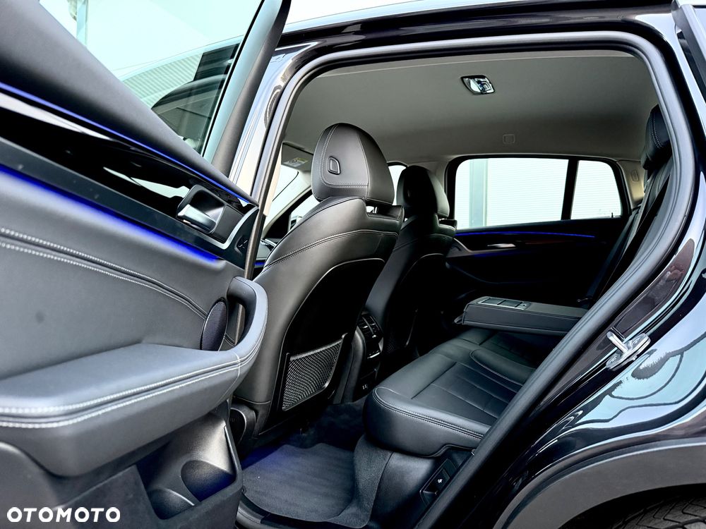 BMW X4 xDrive20d xLine - 27