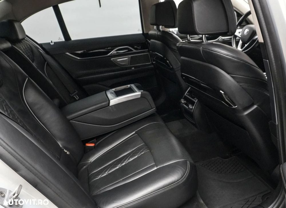 BMW Seria 7 730d xDrive - 18