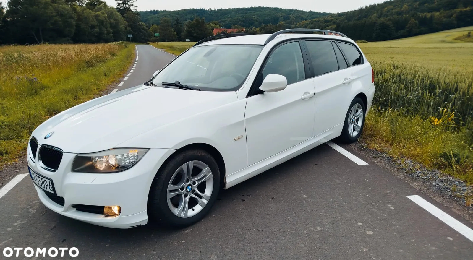 BMW Seria 3 318i Touring - 2