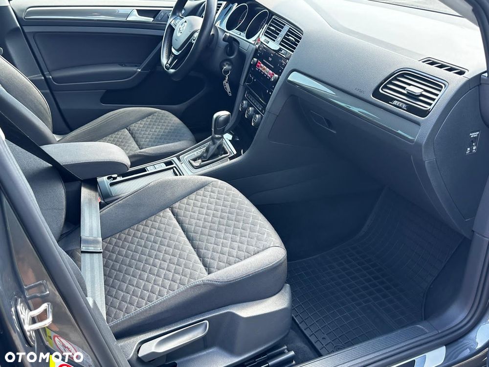 Volkswagen Golf 1.6 TDI DSG Join - 12