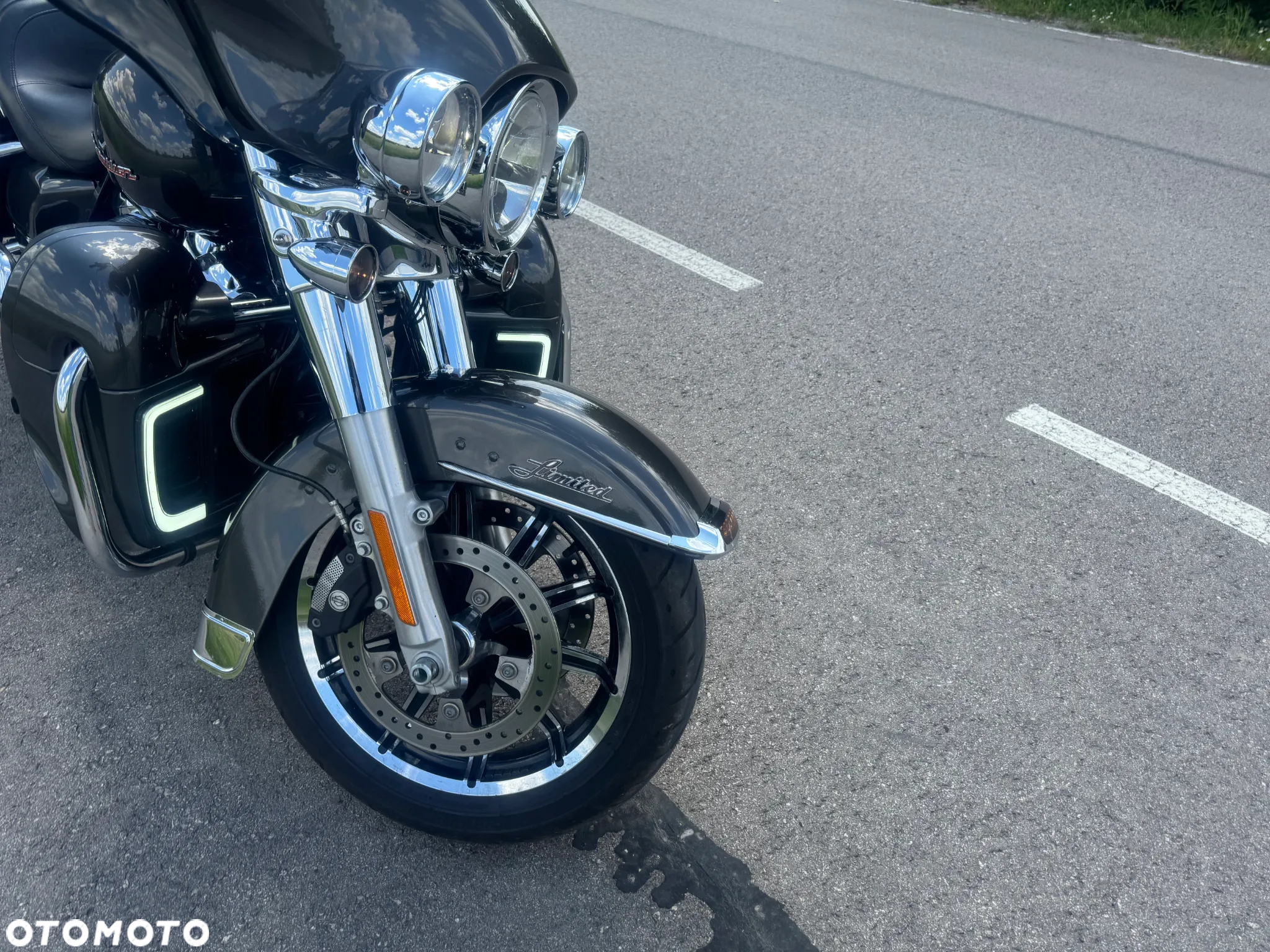 Harley-Davidson Touring Ultra Limited - 4