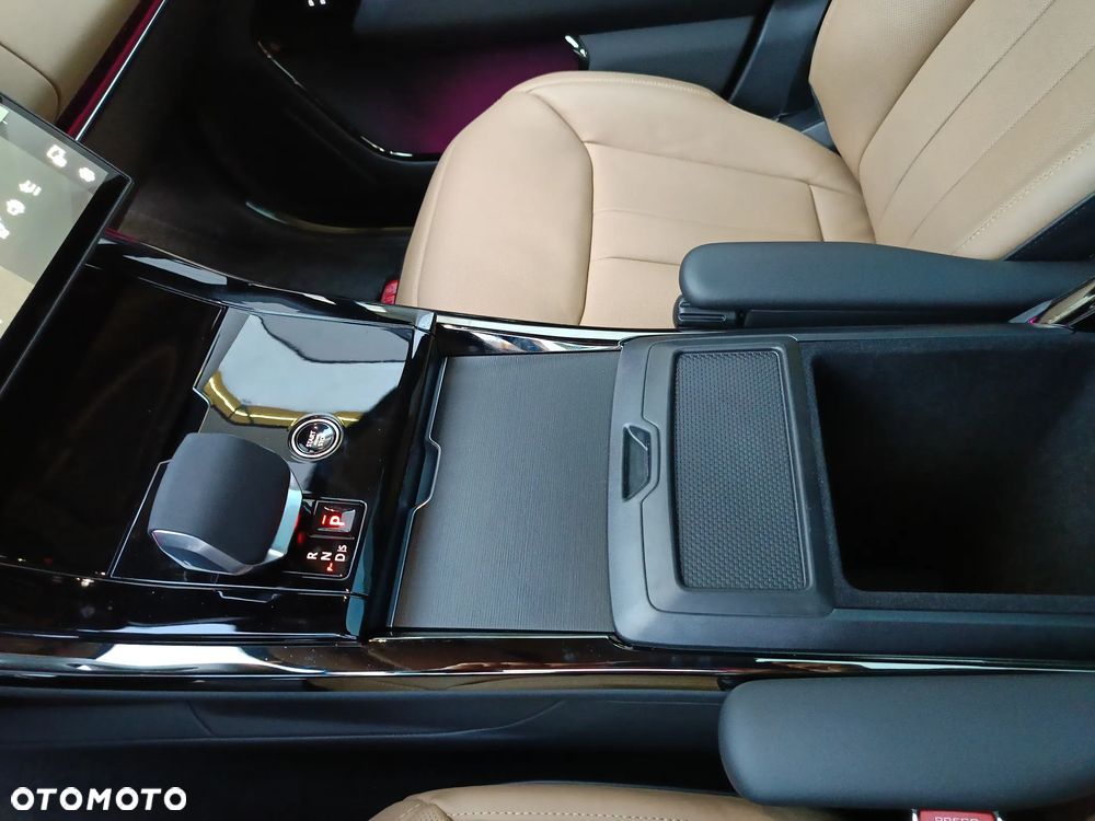 Land Rover Range Rover Sport D350 Autobiography - 17