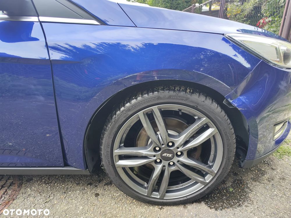 Ford Focus 1.5 EcoBoost Titanium ASS - 27