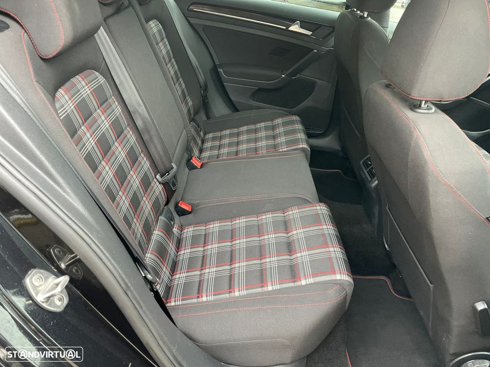 VW Golf 2.0 TSi GTi DSG Performance - 45