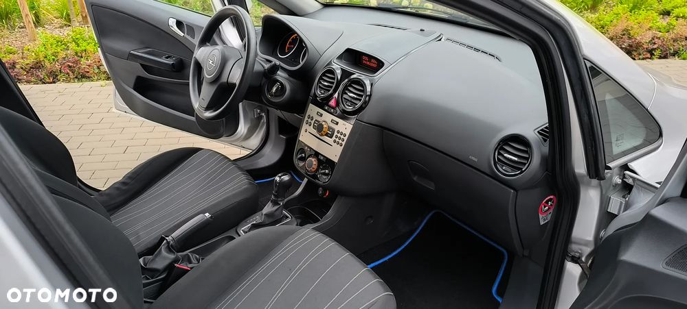 Opel Corsa - 36