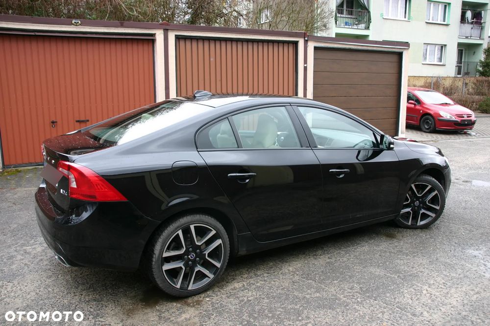 Volvo S60 D4 Drive-E Momentum - 11