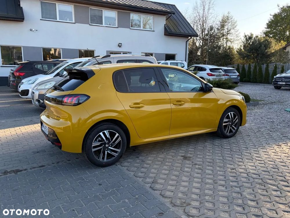 Peugeot 208 PureTech 100 EAT8 Allure - 7