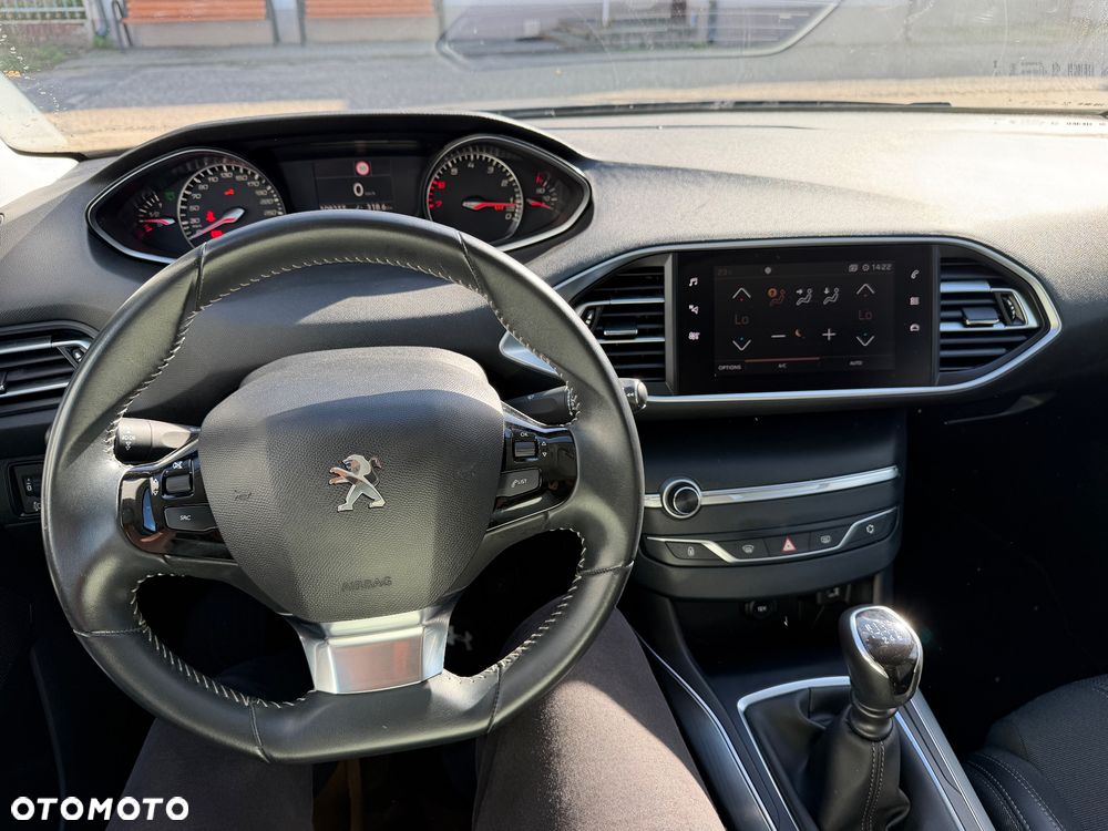 Peugeot 308 - 21