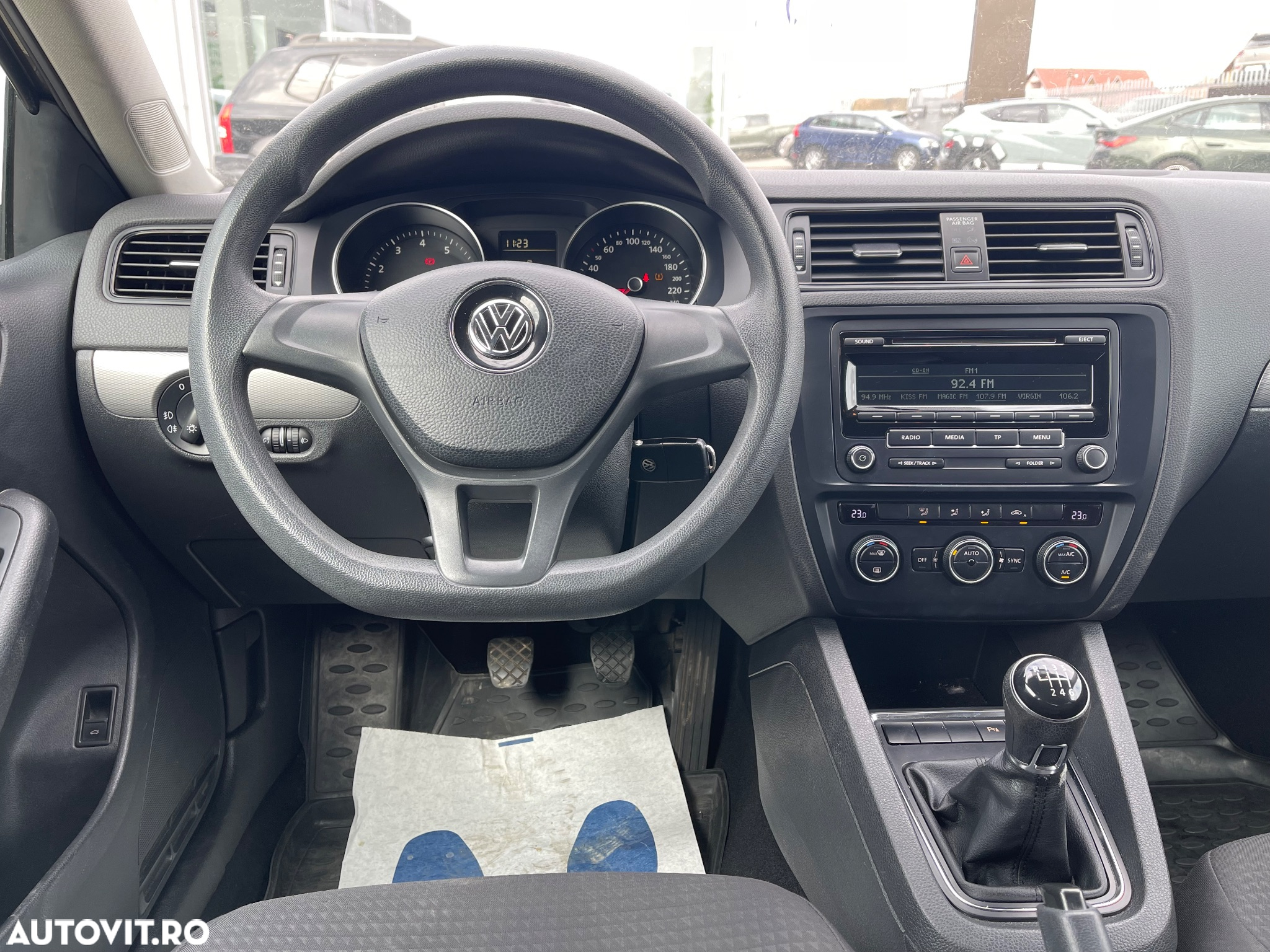 Volkswagen Jetta 1.2 TSI Comfortline - 8
