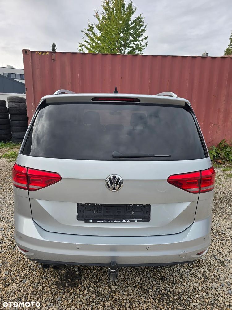 Volkswagen Touran 2.0 TDI SCR DSG Join - 5